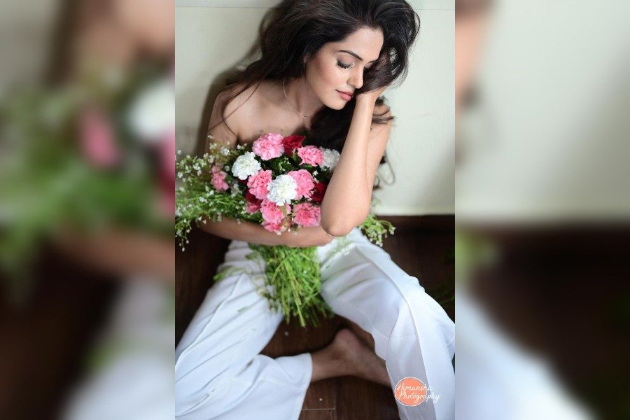 Punjabi Actress Noor Kaur, Noor Kaur,The Asian Age,