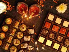 Diwali gift hampers, Diwali sweet box, Diwali sweets, gift hampers online, Ghasitaram Gifts