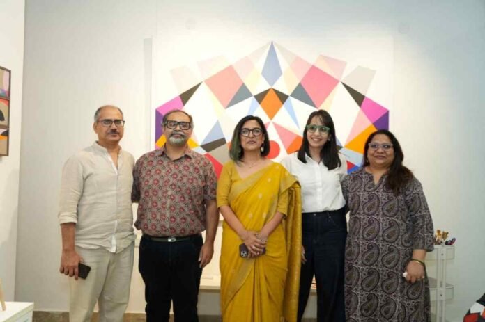 Minimalism & Abstraction: Non-Objective Arts Exhibition in New Delhi Minimalism & Abstraction: Non-Objective Arts Exhibition in New Delhi