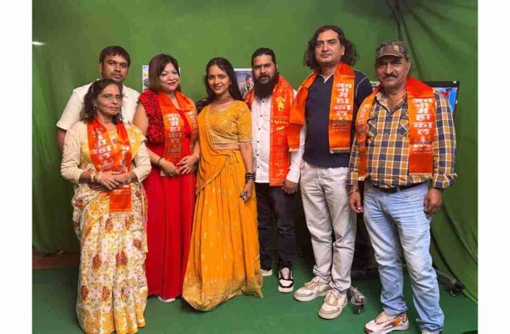 रीना अग्रवाल गाने, पत्तेदार गोभी सॉन्ग, मोरा सैया सॉन्ग, मुंबई लॉन्च, हिंदी म्यूजिक न्यूज